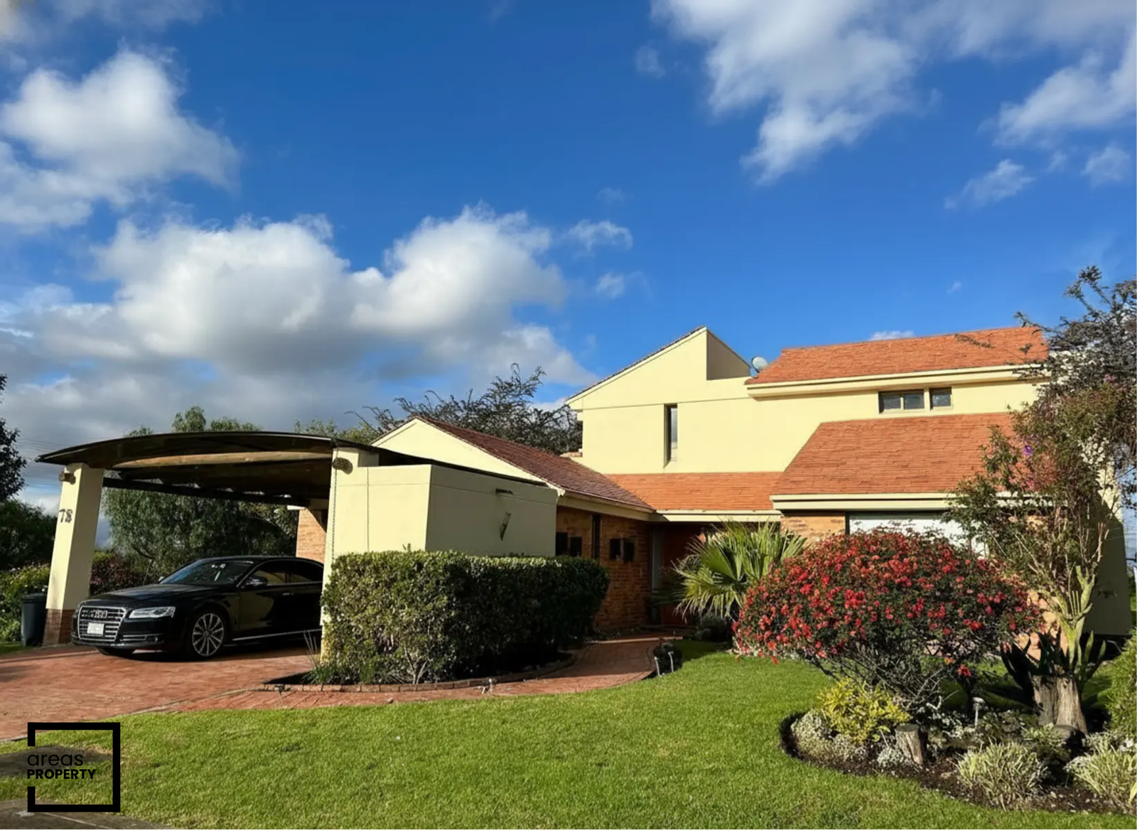 Casa Campestre en Venta en Cota (254 m²) - Imagen 2