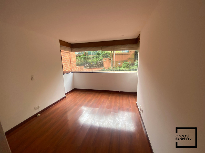 Apartamento en Venta en Los Rosales (152 m²) - Imagen 16
