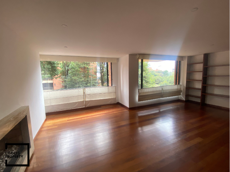 Apartamento en Venta en Los Rosales (152 m²) - Imagen 2