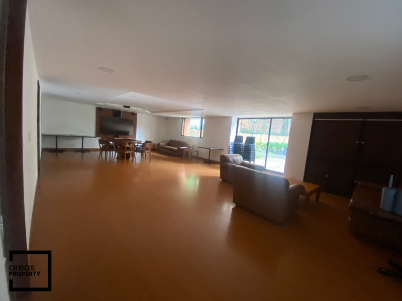 Apartamento en Venta en Los Rosales (152 m²) - Imagen 19