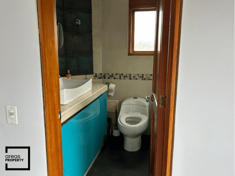 Casa en Venta y Arriendo en Cerros de Niza (260 m²) - Imagen 19