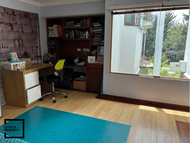 Casa en Venta y Arriendo en Cerros de Niza (260 m²) - Imagen 10