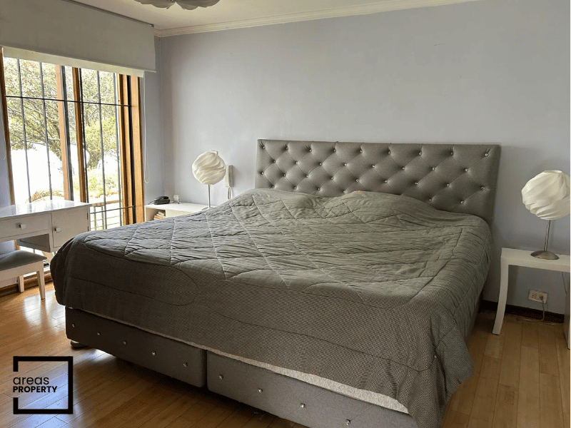Casa en Venta y Arriendo en Cerros de Niza (260 m²) - Imagen 5