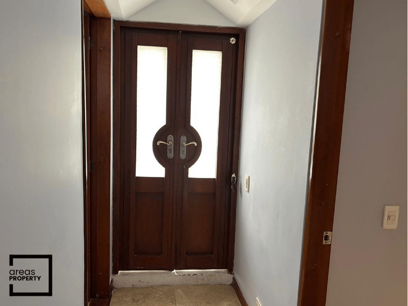 Casa en Venta y Arriendo en Cerros de Niza (260 m²) - Imagen 27