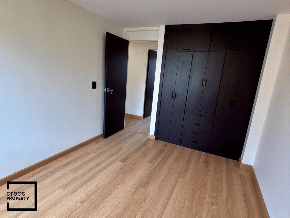 Apartamento Remodelado de 64 m² con Garaje Doble | Provivienda Oriental - Imagen 8