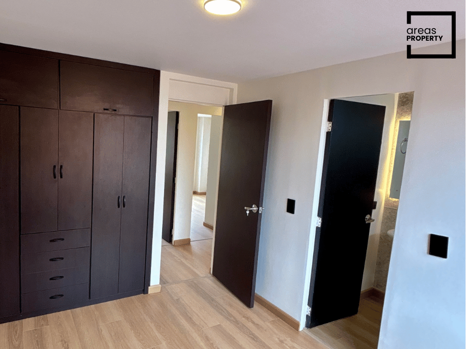 Apartamento Remodelado de 64 m² con Garaje Doble | Provivienda Oriental - Imagen 9